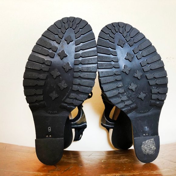 DKNY Size 9 Buckle Camo Wedges - Picture 7 of 7